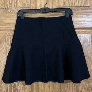 Lululmon Skirt size 8